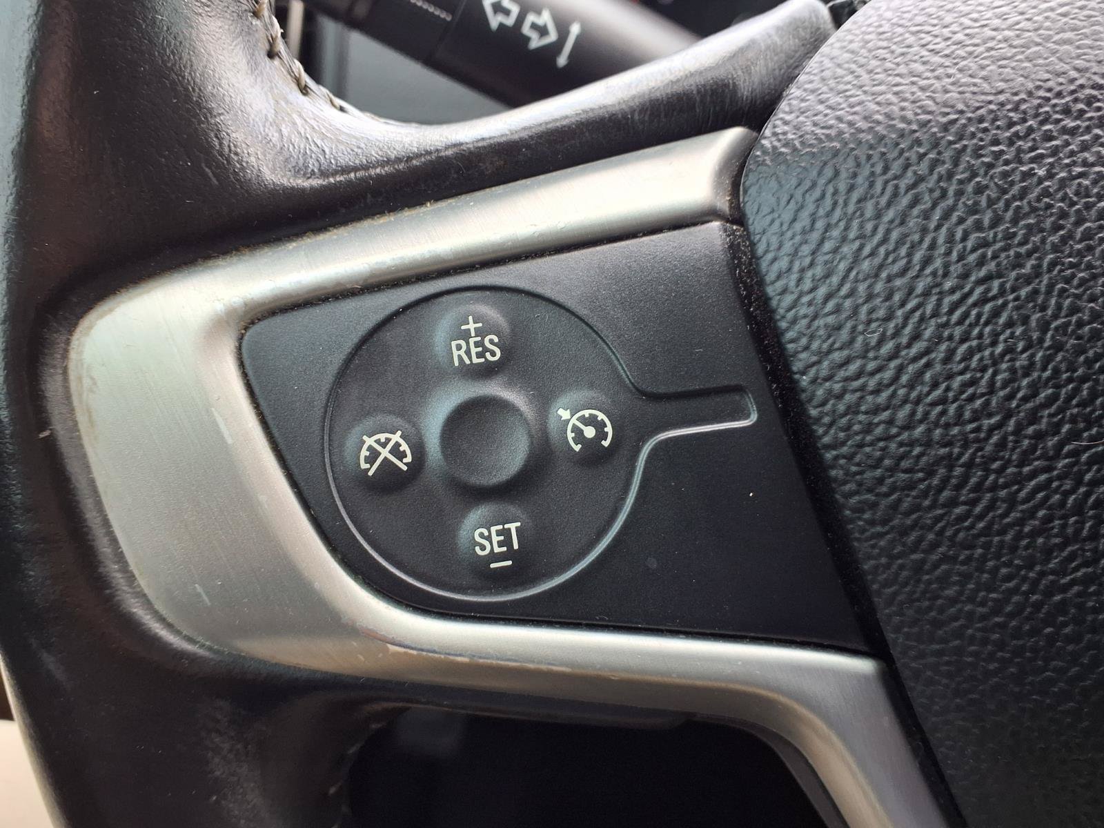 Used 2015 GMC Canyon SLE RWD image 14