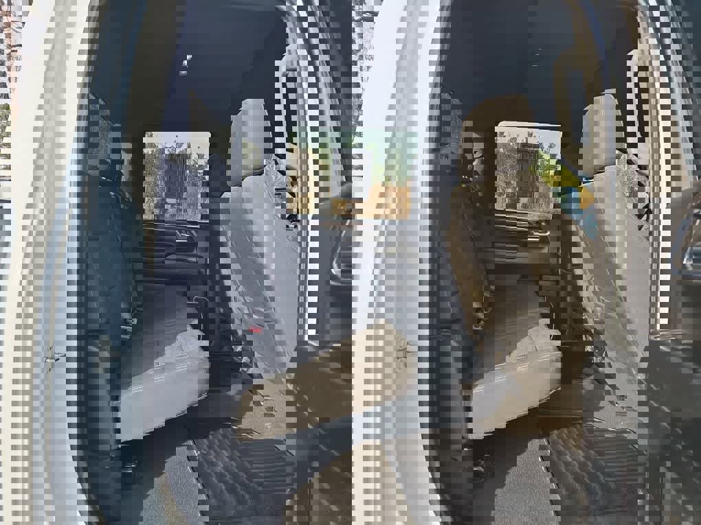 Used 2024 Chevrolet Silverado 2500 LT image 24