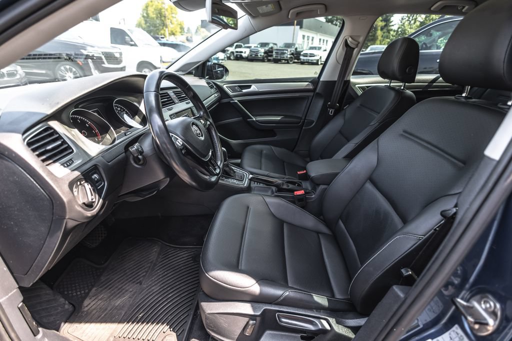 Used 2016 Volkswagen Golf SE w/ Lighting Package FWD image 17