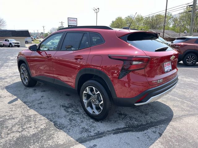New 2026 Chevrolet Trax LT w/ LT Convenience Package FWD image 5