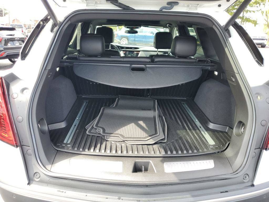 Used 2023 Cadillac XT5 Premium Luxury w/ LPO, Floor Liner Package FWD image 32