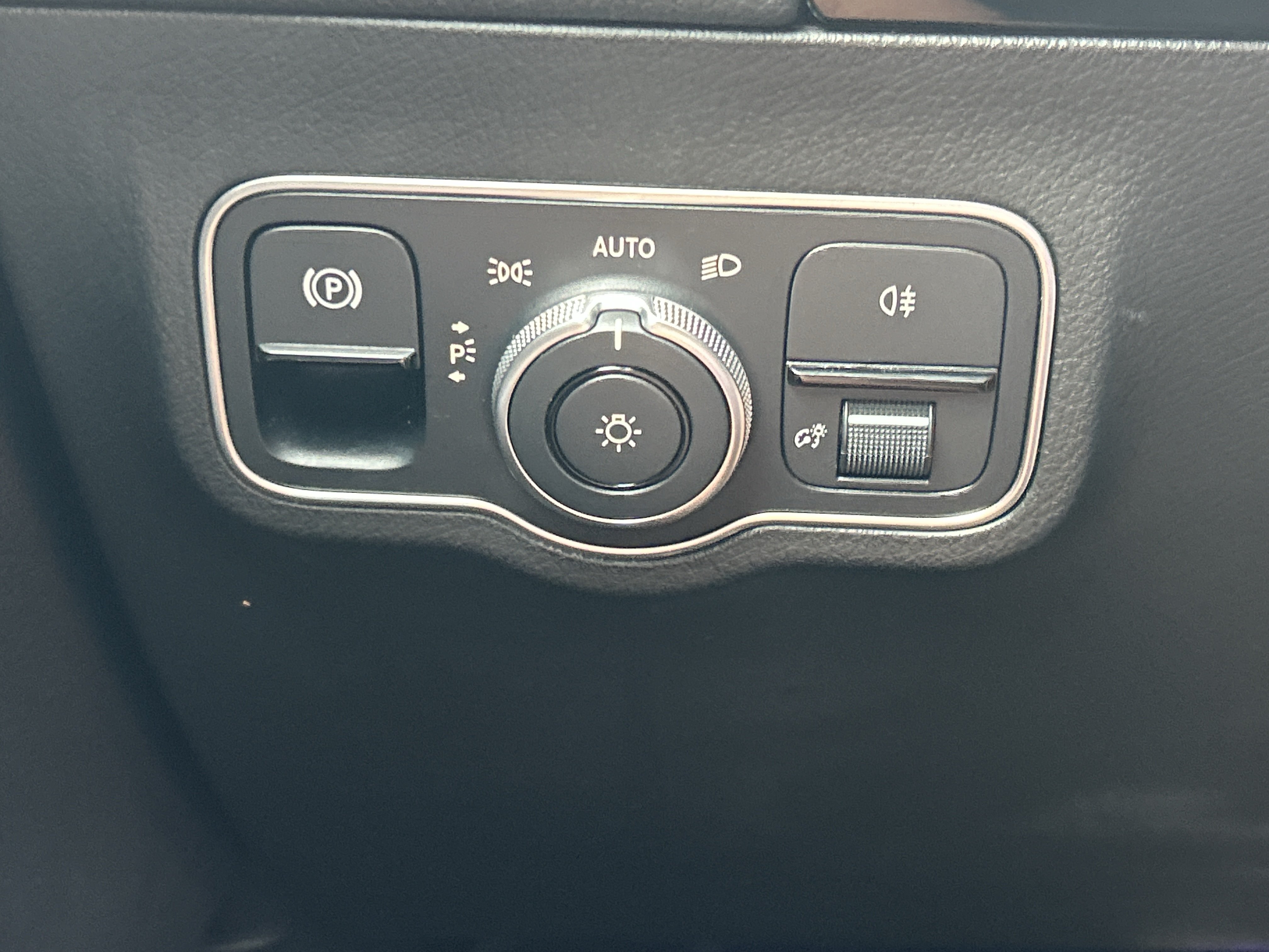 Certified 2023 Mercedes-Benz GLA 250 4MATIC image 22