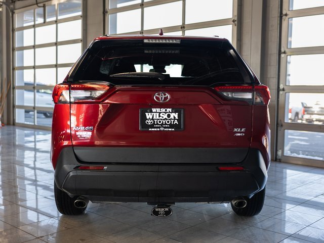 Used 2021 Toyota RAV4 XLE image 4