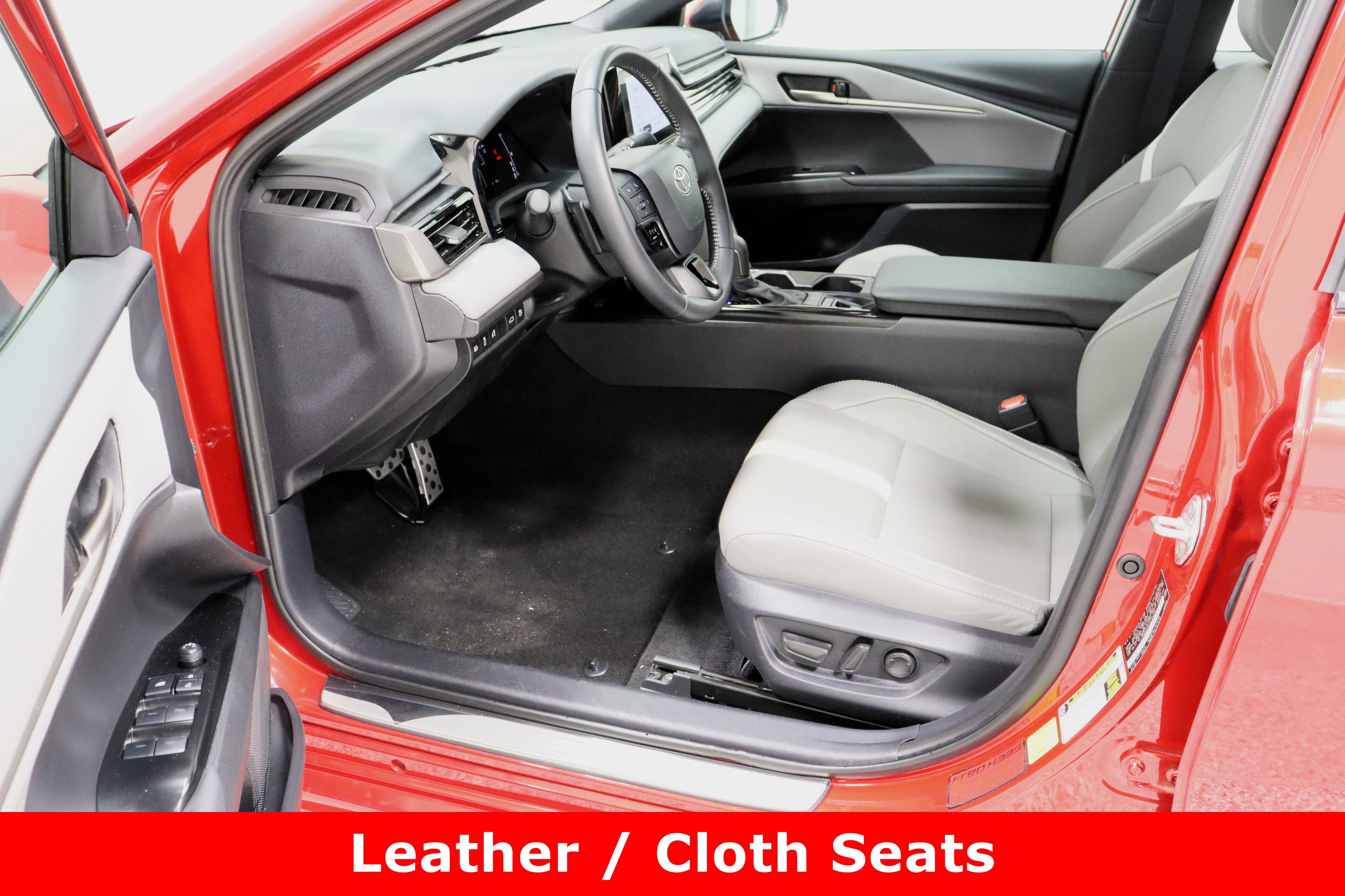 Certified 2025 Toyota Camry SE image 14