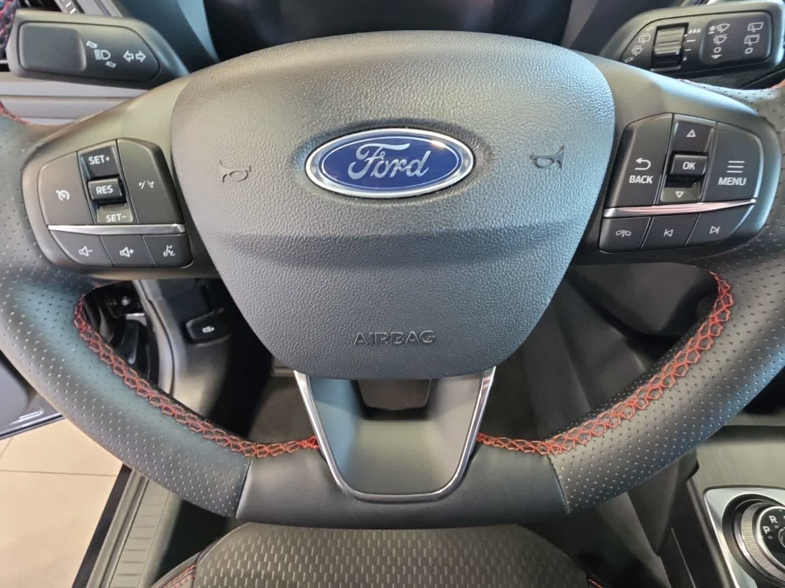 Used 2025 Ford Escape ST-Line Select AWD/4WD image 21