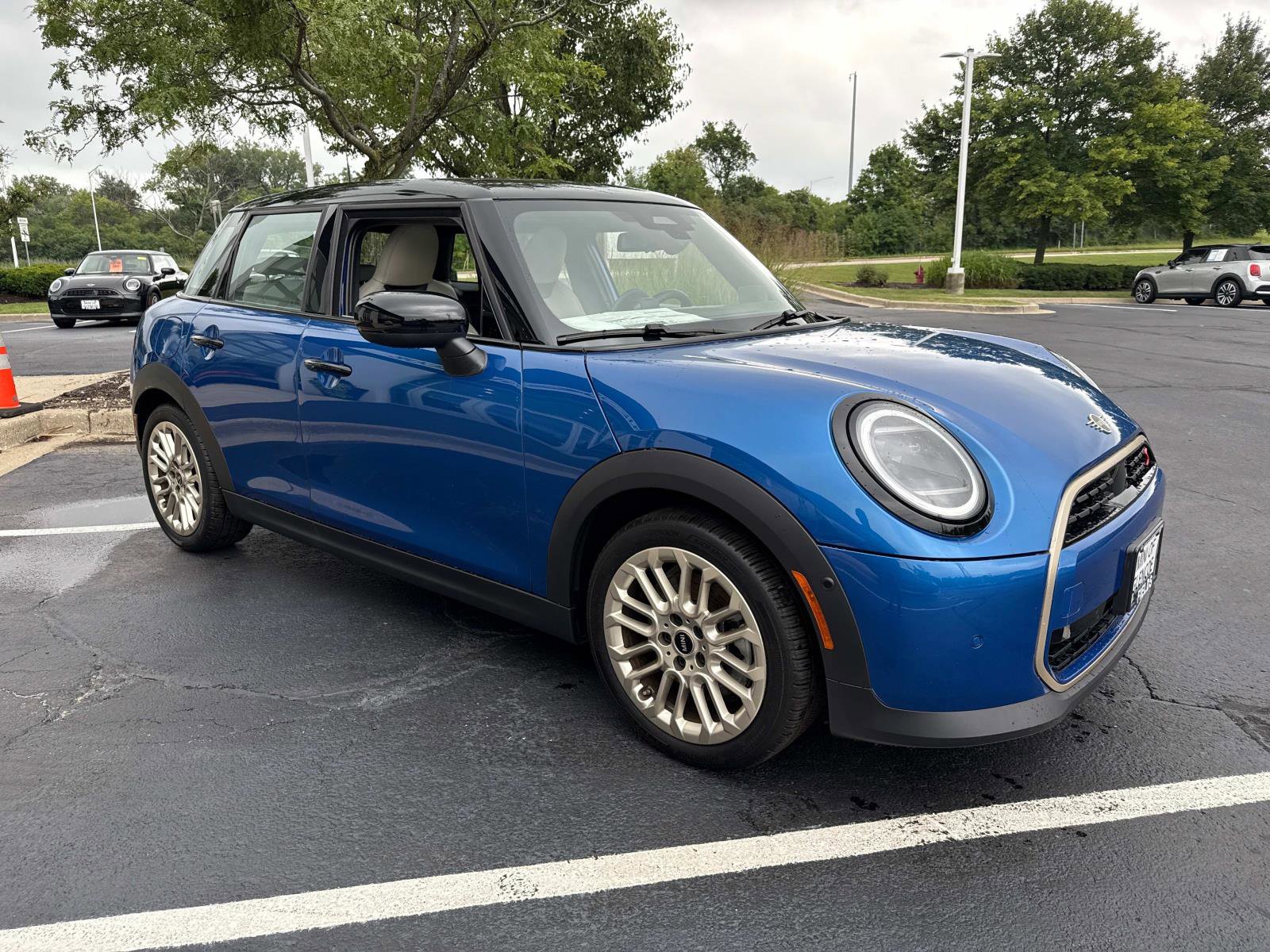 Certified 2025 MINI Cooper S FWD image 3