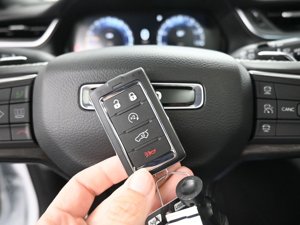 New 2025 Jeep Grand Cherokee L Limited w/ Black Appearance Package image 39