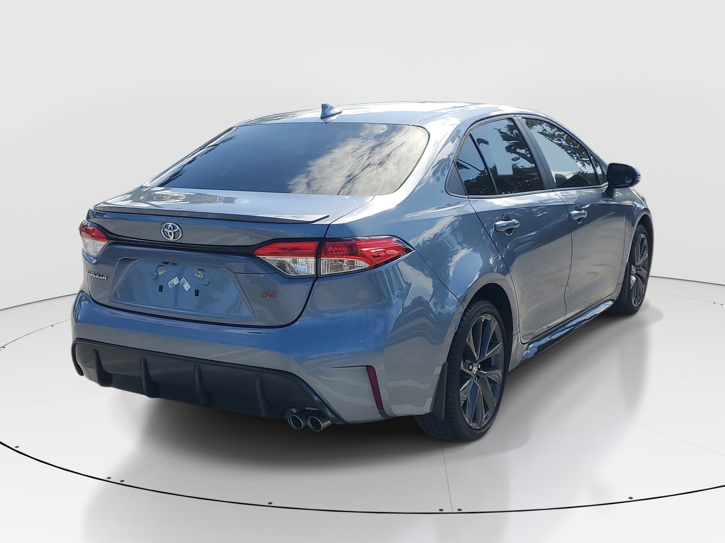 Certified 2024 Toyota Corolla SE FWD image 3