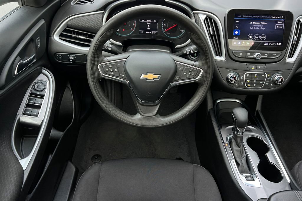 Used 2023 Chevrolet Malibu LT FWD image 14