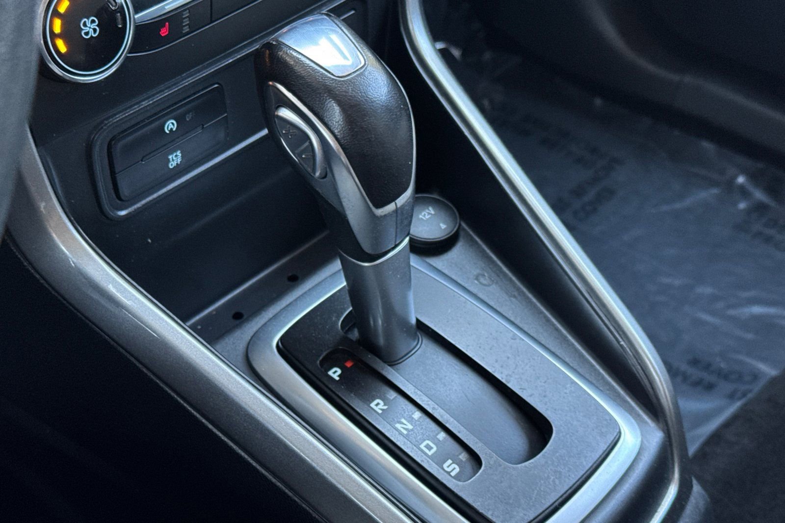 Used 2020 Ford EcoSport SE w/ SE Convenience Package image 21