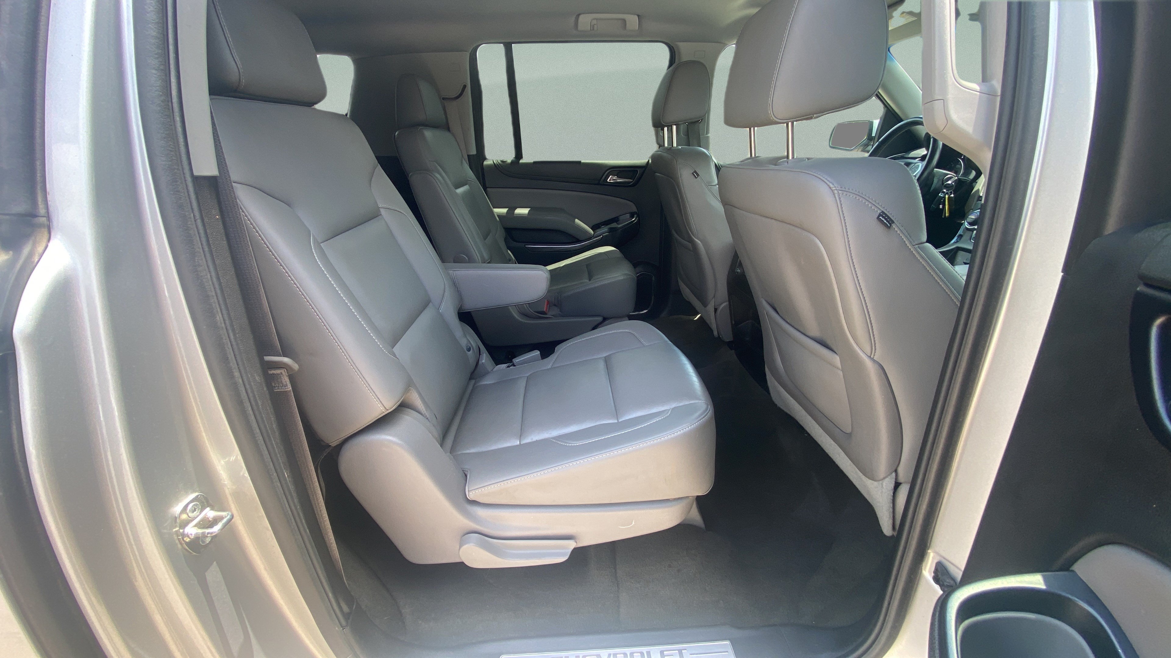 Used 2015 Chevrolet Suburban LT w/ Max Trailering Package RWD image 19