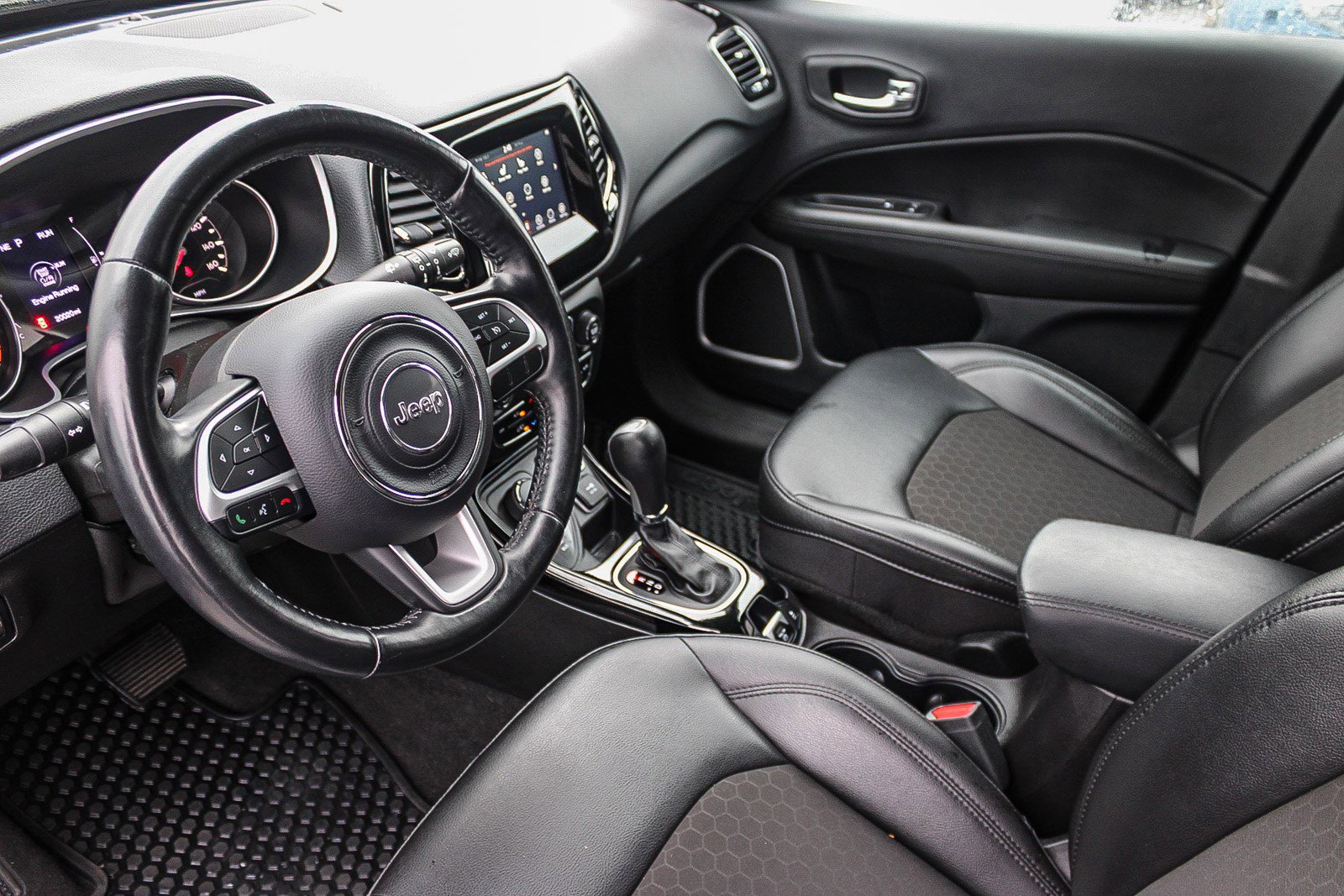 Used 2020 Jeep Compass Latitude image 18