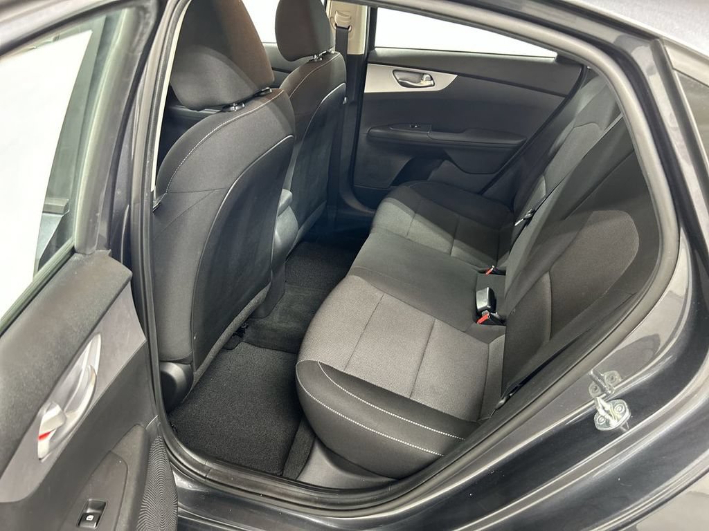 Used 2023 Kia Forte LXS w/ LXS Technology Package FWD image 19
