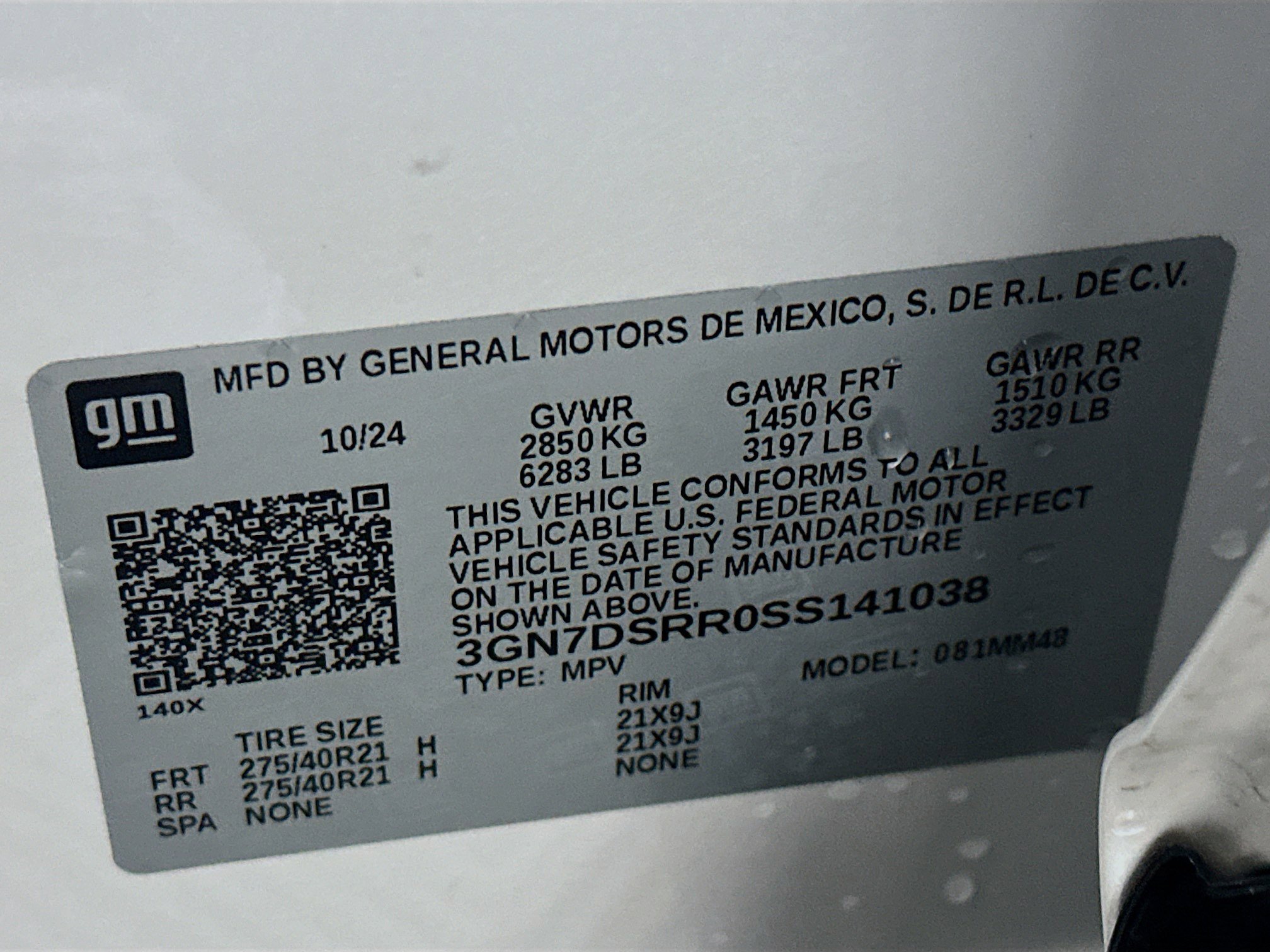 Used 2025 Chevrolet Equinox EV RS w/ Active Safety Package 3 AWD/4WD image 12