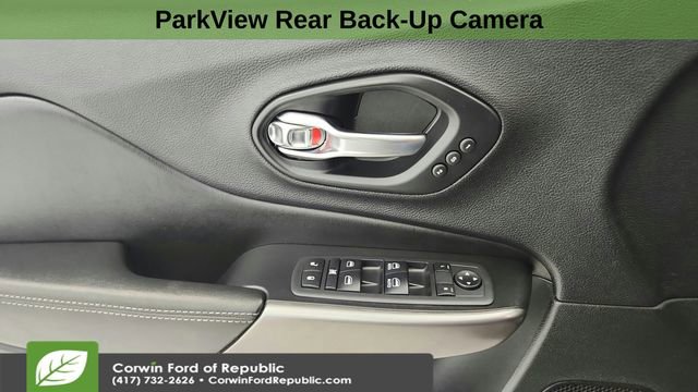 Used 2020 Jeep Cherokee Limited image 22