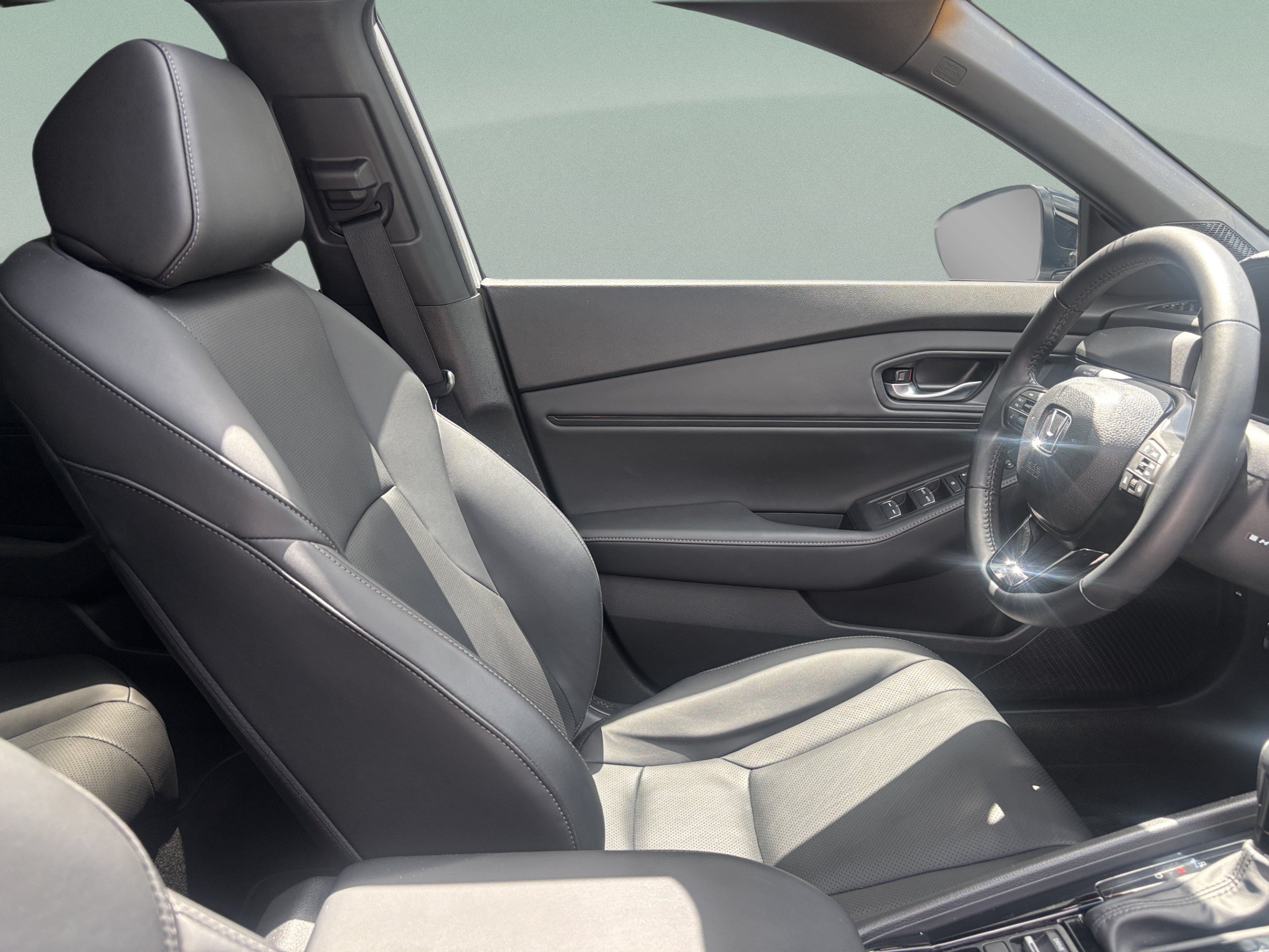 Used 2025 Honda Accord Sport image 25