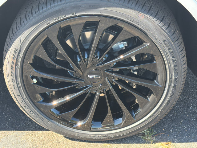 New 2027 Lincoln Aviator Reserve w/ Luxury Package RWD image 20