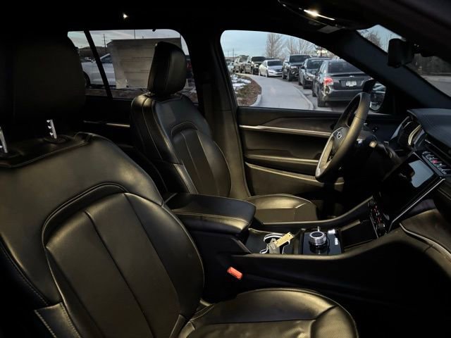 Certified 2025 Jeep Grand Cherokee Limited w/ Luxury Tech Group II image 33