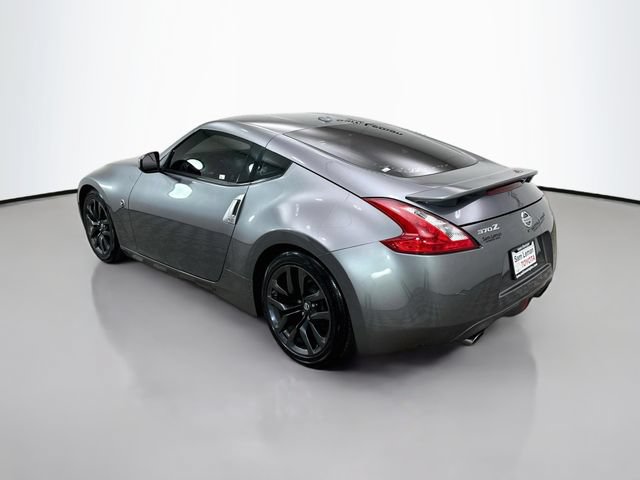 Used 2017 Nissan 370Z Touring RWD image 5