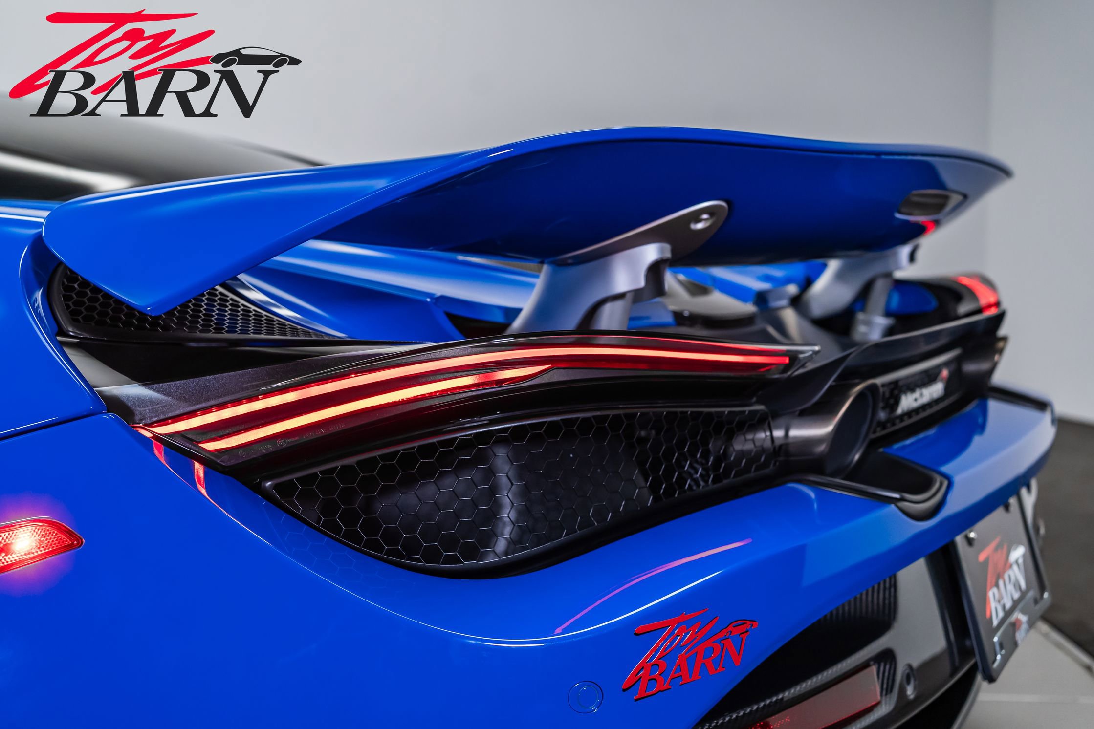 Used 2018 McLaren 720S Performance image 13