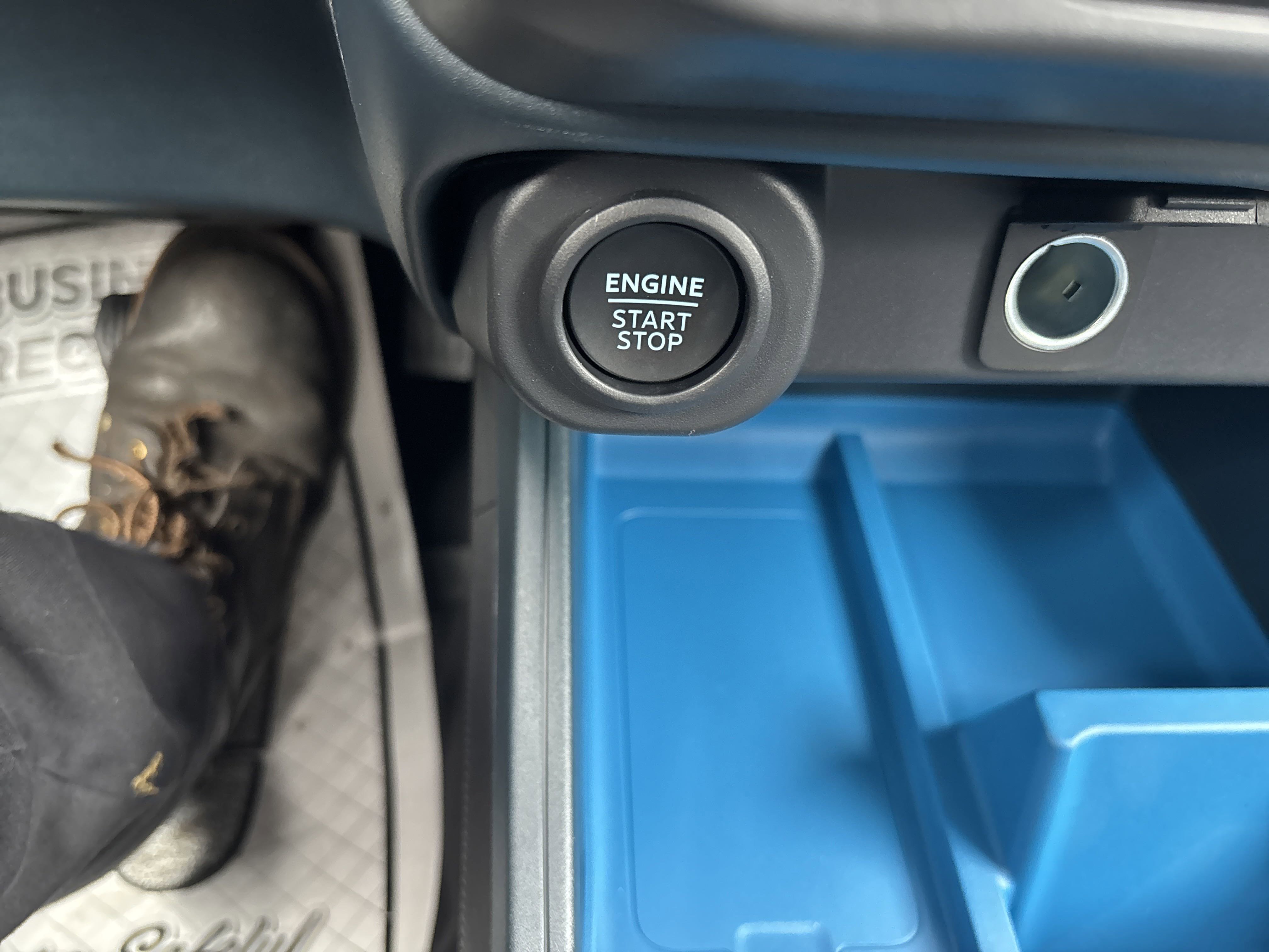 New 2025 Ford Maverick XLT w/ XLT Luxury Package image 31