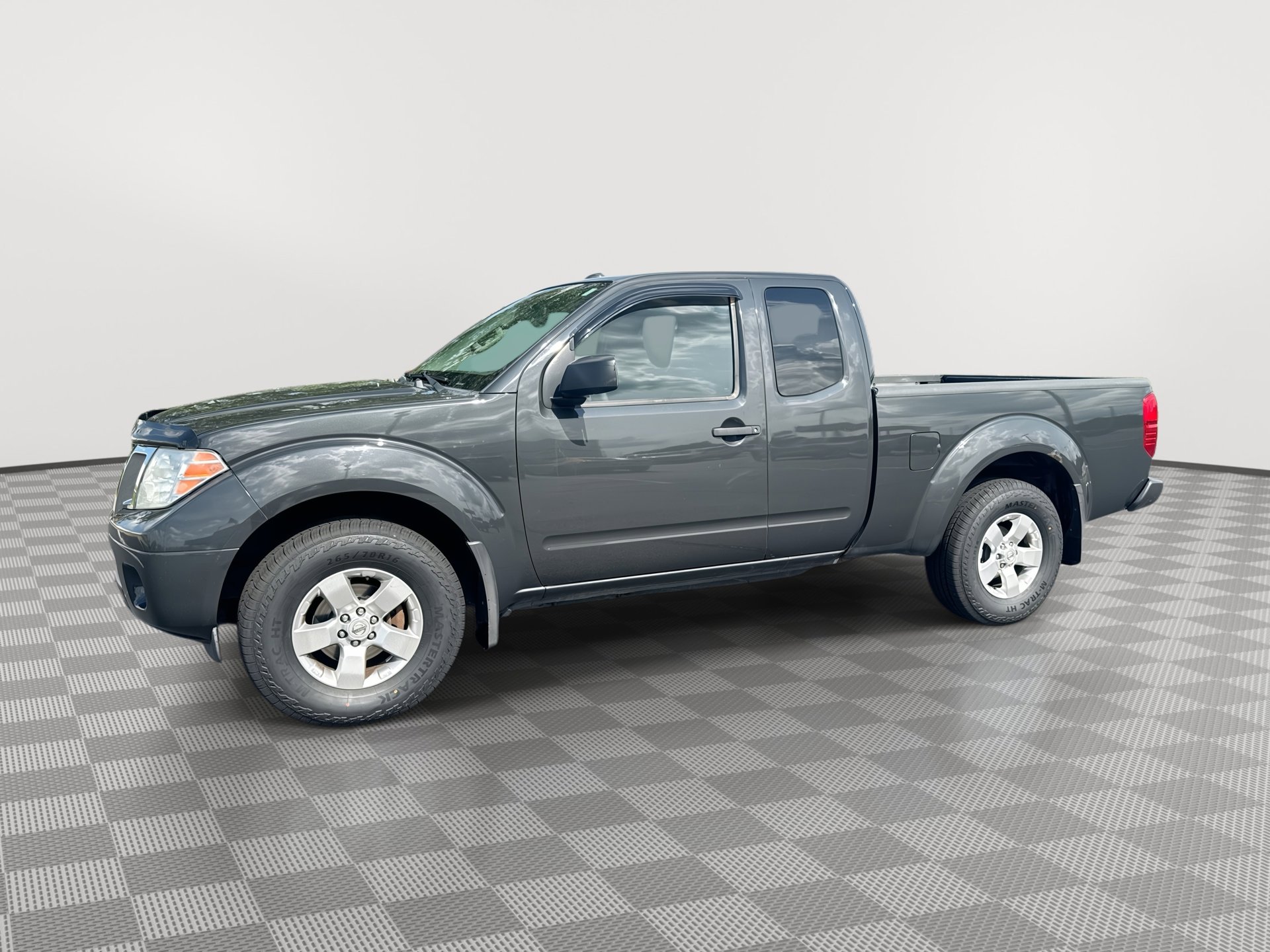 Used 2012 Nissan Frontier SV w/ SV Premium Utility Pkg AWD/4WD image 1