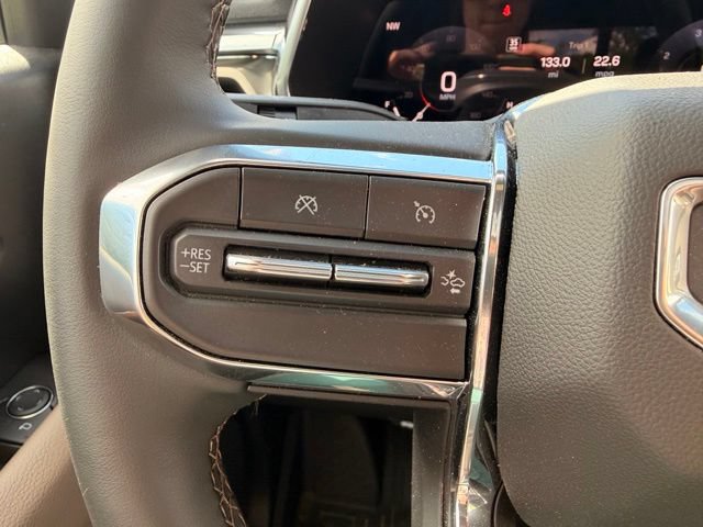 Used 2025 GMC Canyon Denali AWD/4WD image 25