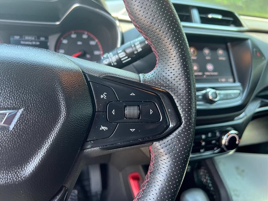 Used 2022 Chevrolet TrailBlazer RS FWD image 19