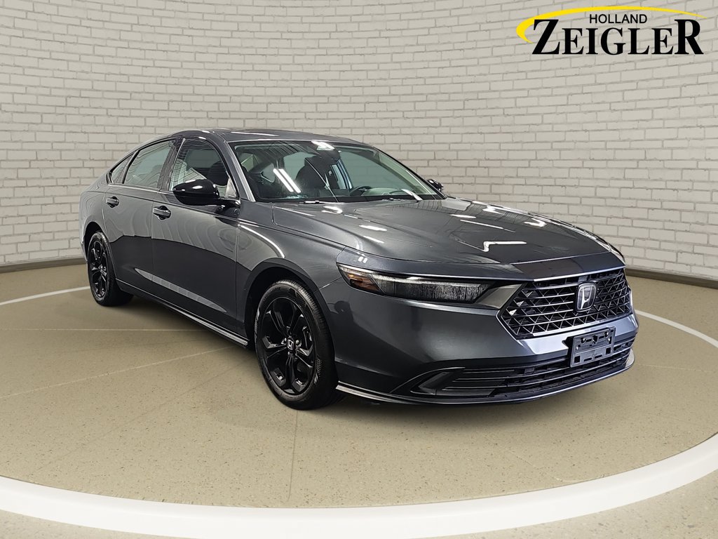 Used 2025 Honda Accord SE image 3