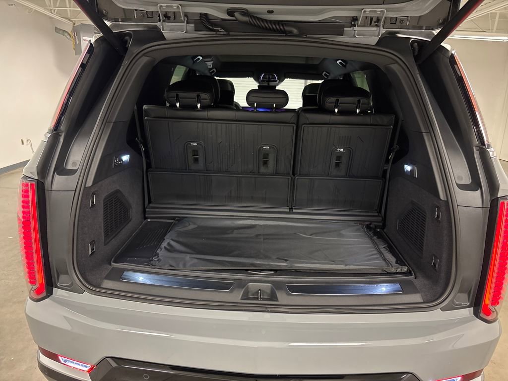 New 2026 Cadillac Escalade IQL Luxury image 17