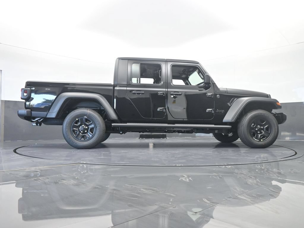 New 2026 Jeep Gladiator Sport AWD/4WD image 56