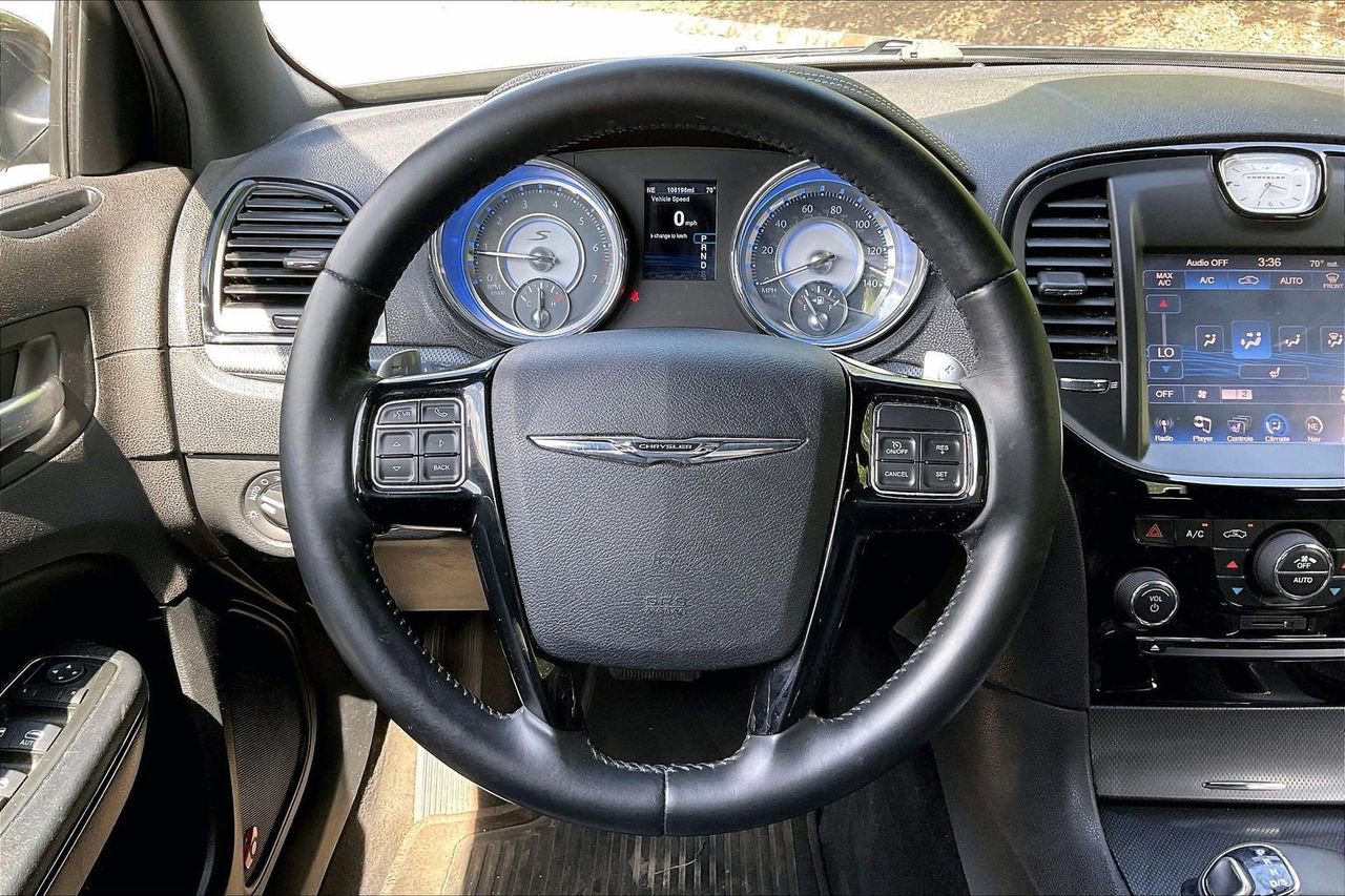 Used 2014 Chrysler 300 S RWD image 10