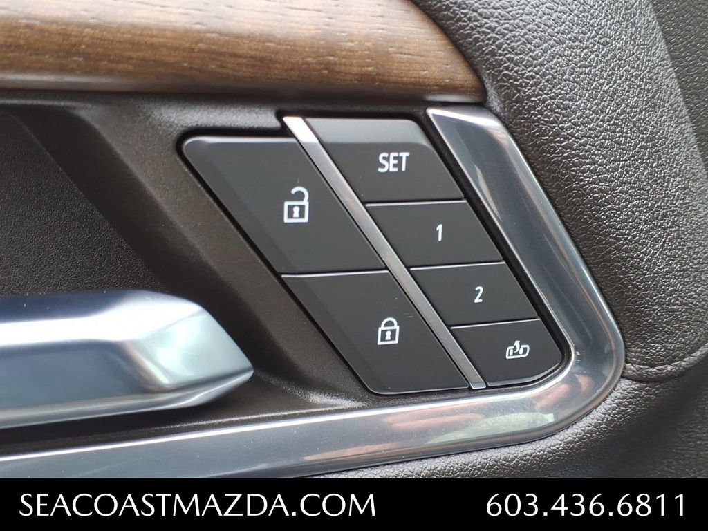 Used 2023 Chevrolet Silverado 1500 High Country w/ Technology Package image 11