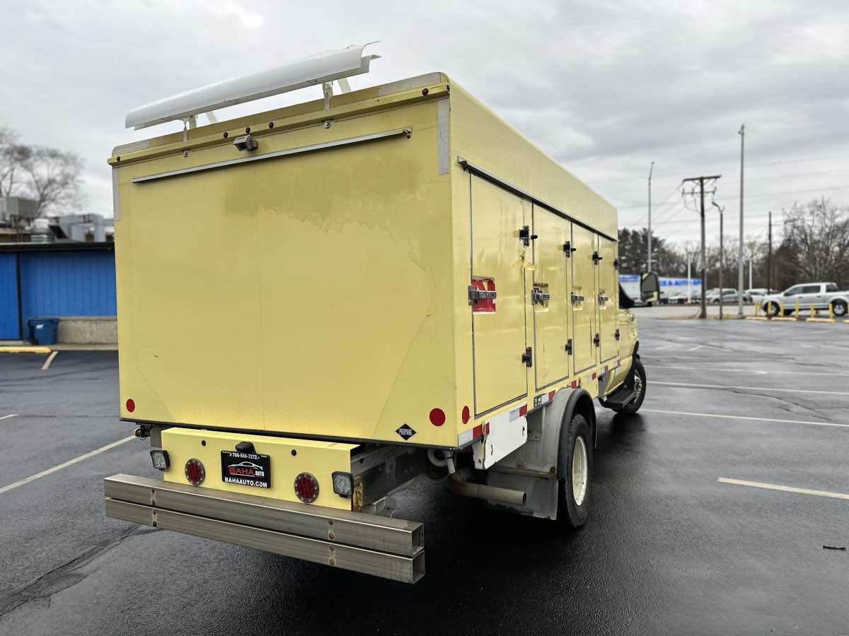 Used 2019 Ford E-450 and Econoline 450 Super Duty w/ Power Windows & Locks Group image 25