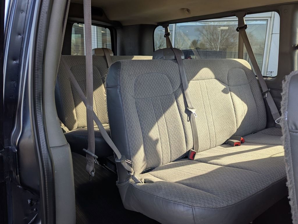 Used 2014 Chevrolet Express 3500 LS image 18