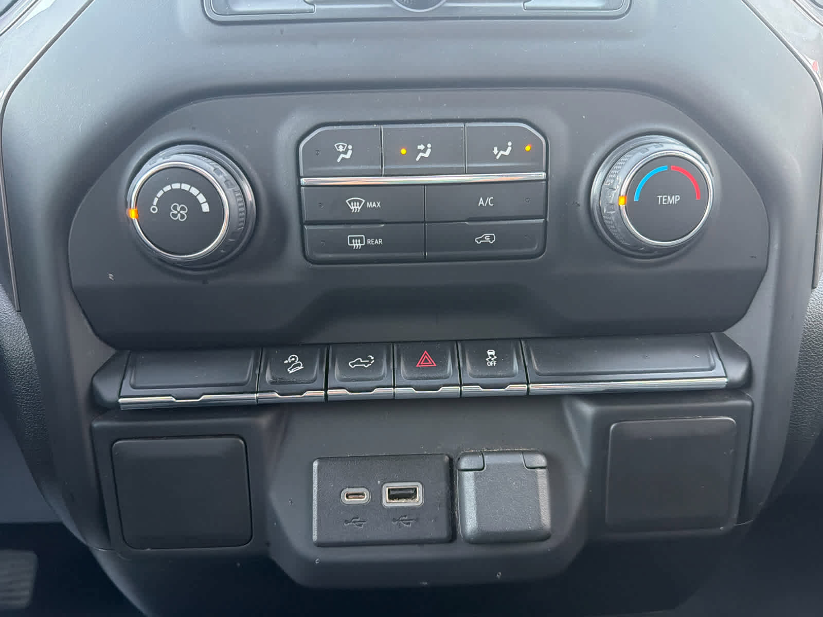 Used 2021 Chevrolet Silverado 1500 Custom Trail Boss image 27