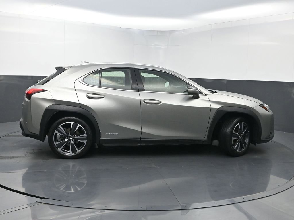 Used 2021 Lexus UX 250h w/ Accessory Package (Z2) AWD/4WD image 40