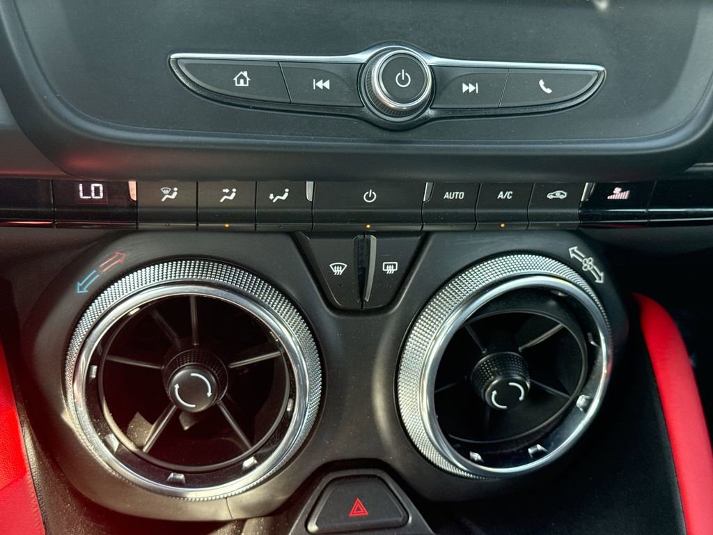 Used 2020 Chevrolet Camaro LT image 17