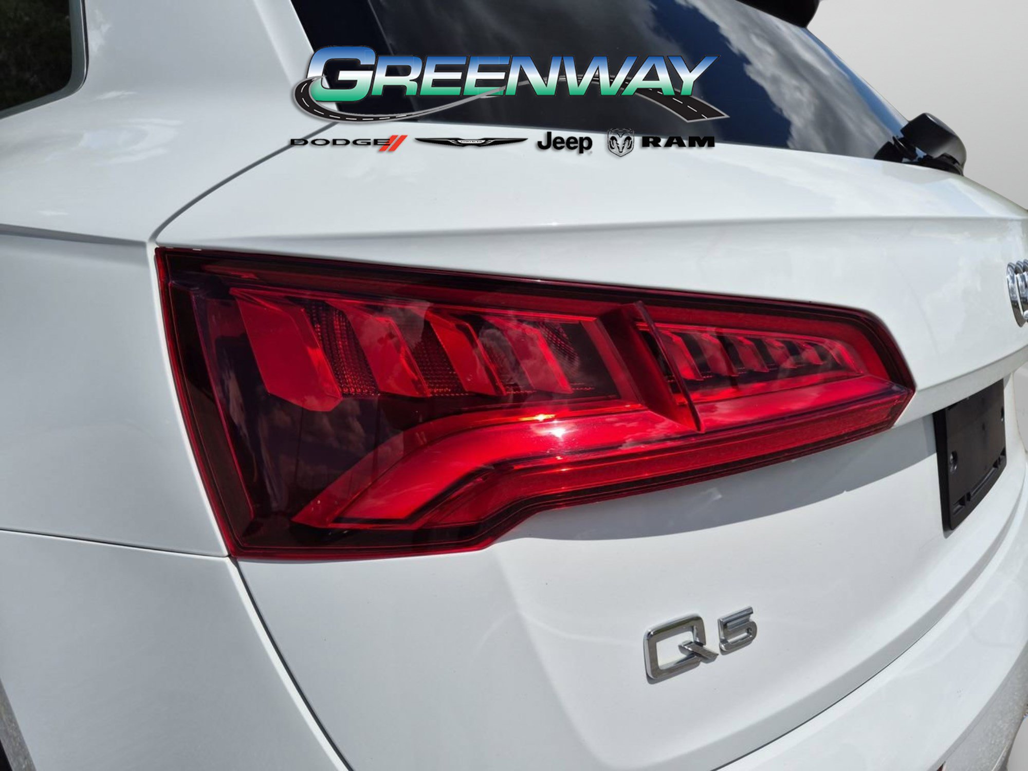 Used 2019 Audi Q5 2.0T Premium Plus AWD/4WD image 33