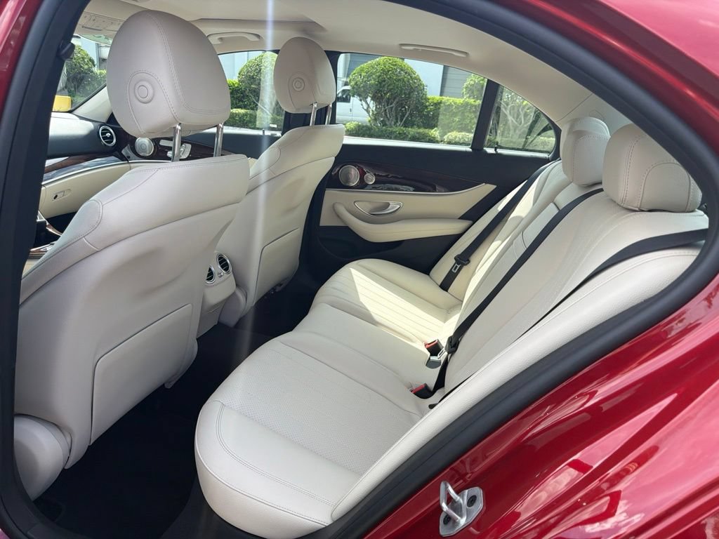 Used 2023 Mercedes-Benz E 450 4MATIC Sedan image 13