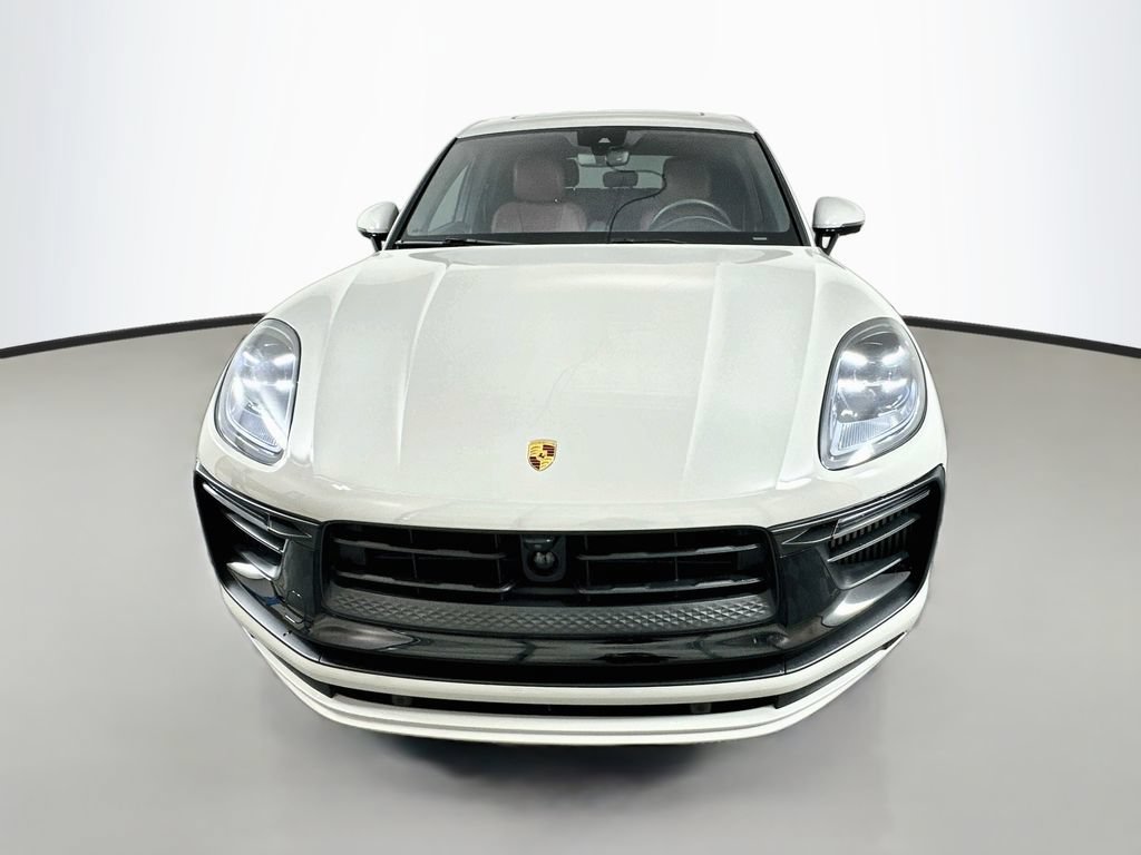 Used 2023 Porsche Macan S AWD/4WD image 2