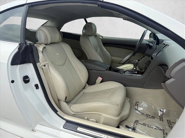 Used 2014 INFINITI Q60 Convertible w/ Premium Package RWD image 13
