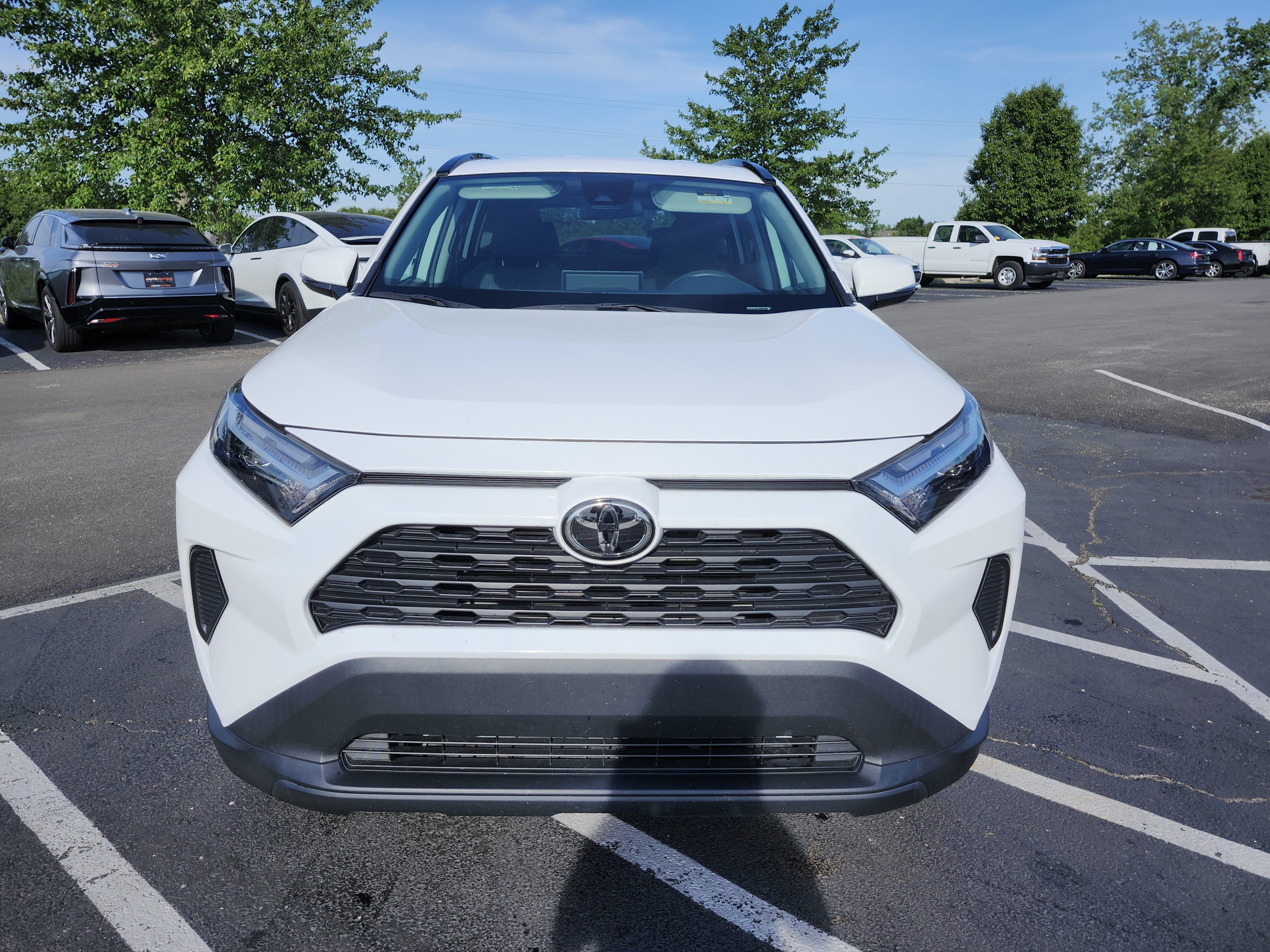Used 2024 Toyota RAV4 XLE AWD/4WD image 10