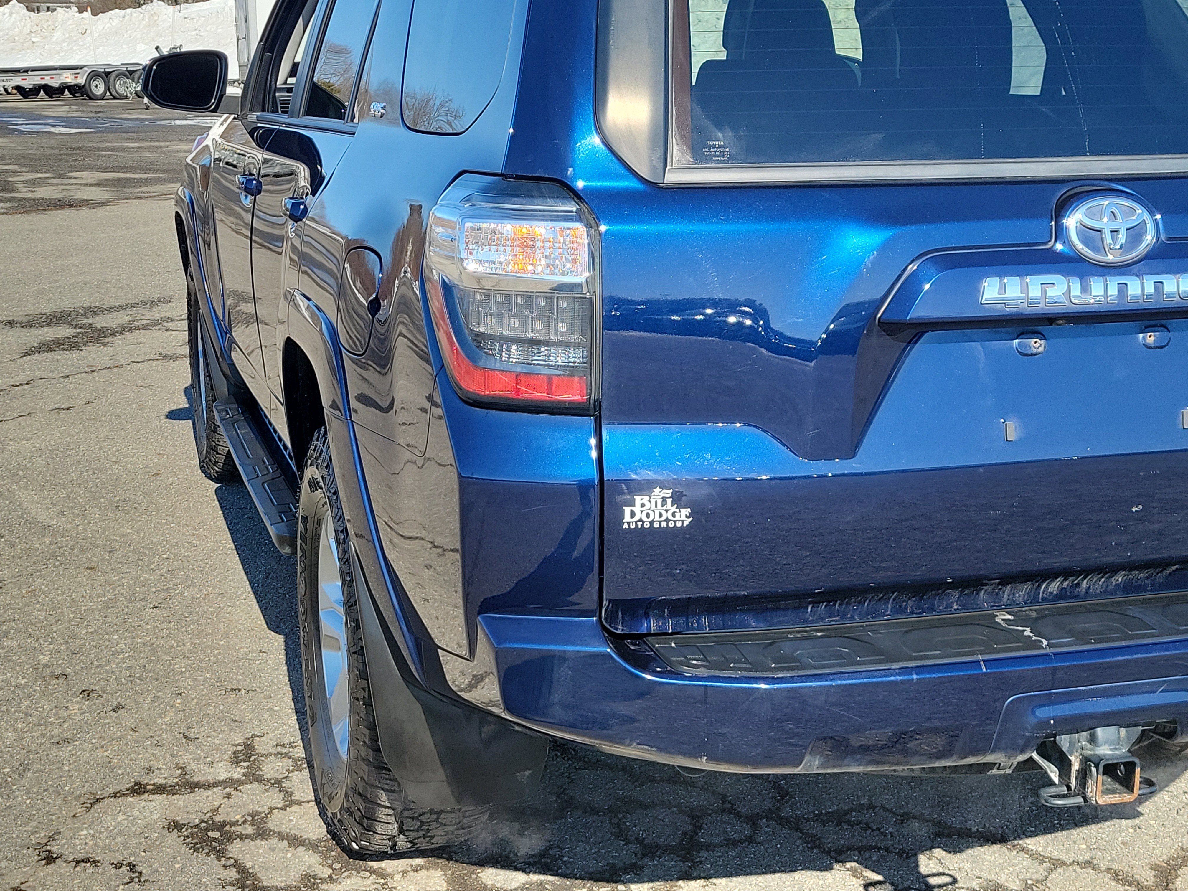 Used 2021 Toyota 4Runner SR5 Premium AWD/4WD image 11