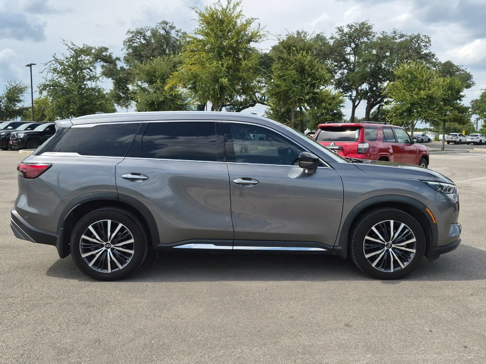 Used 2023 INFINITI QX60 Sensory AWD/4WD image 6