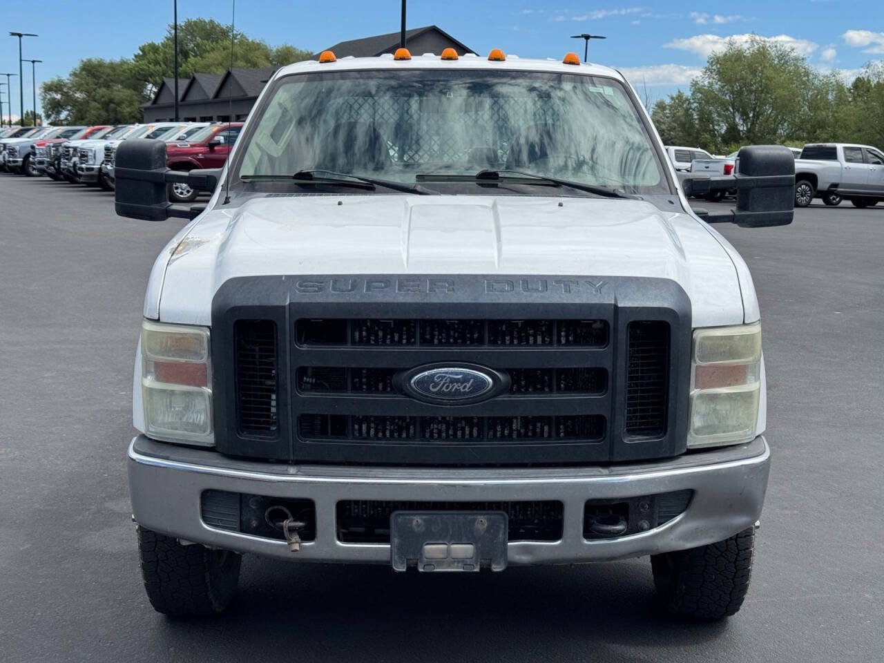 Used 2009 Ford F350 4x4 Crew Cab DRW Super Duty image 2