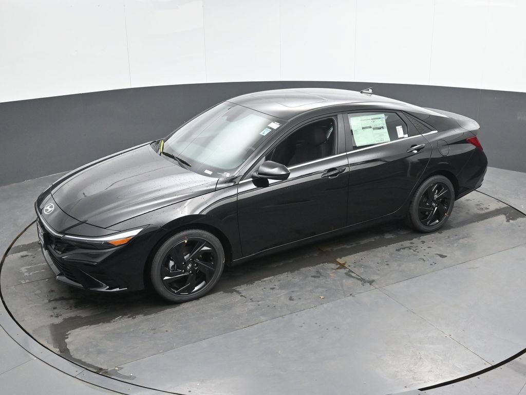 New 2026 Hyundai Elantra SEL Sport Premium FWD image 35