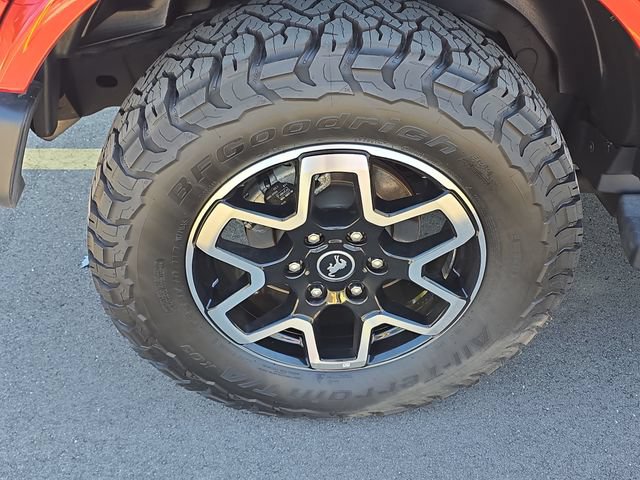 Certified 2022 Ford Bronco Outer Banks AWD/4WD image 5
