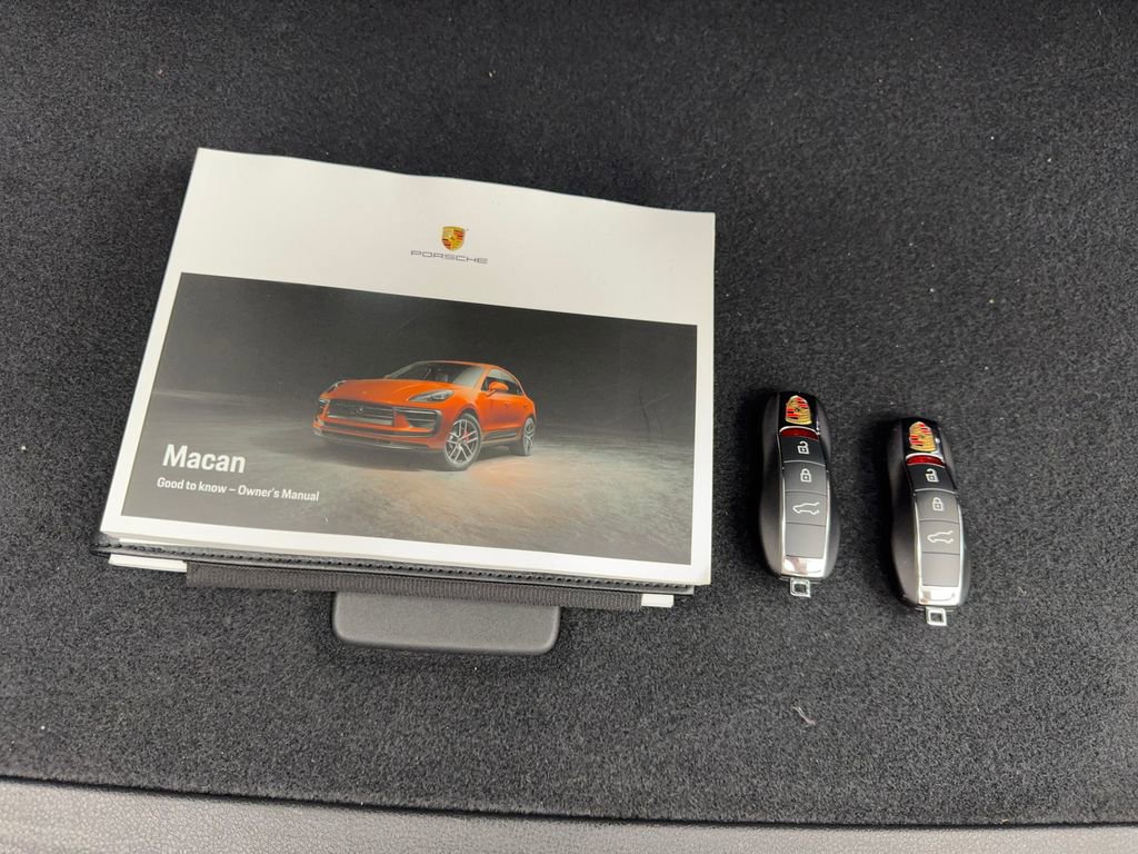 Used 2022 Porsche Macan image 74