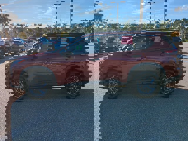 Used 2025 Nissan Rogue S image 7